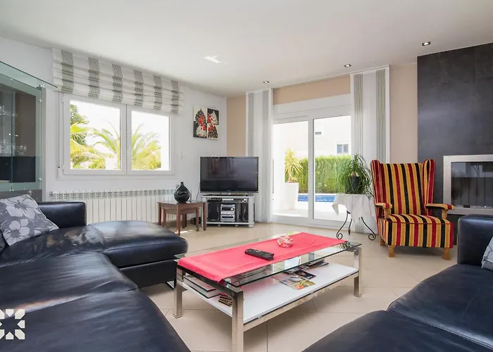 Villa Esplendida By Abahana Ifach