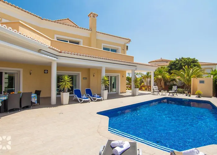 Villa Esplendida By Abahana Ifach